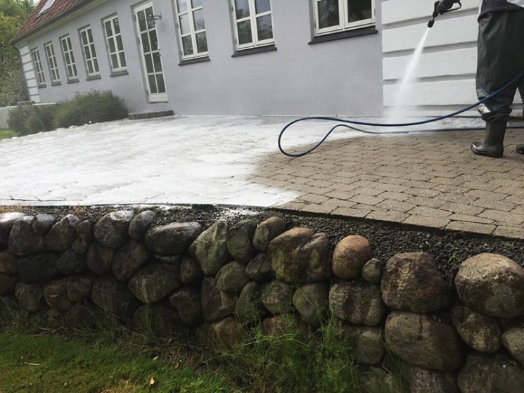 algebehandling af fliser