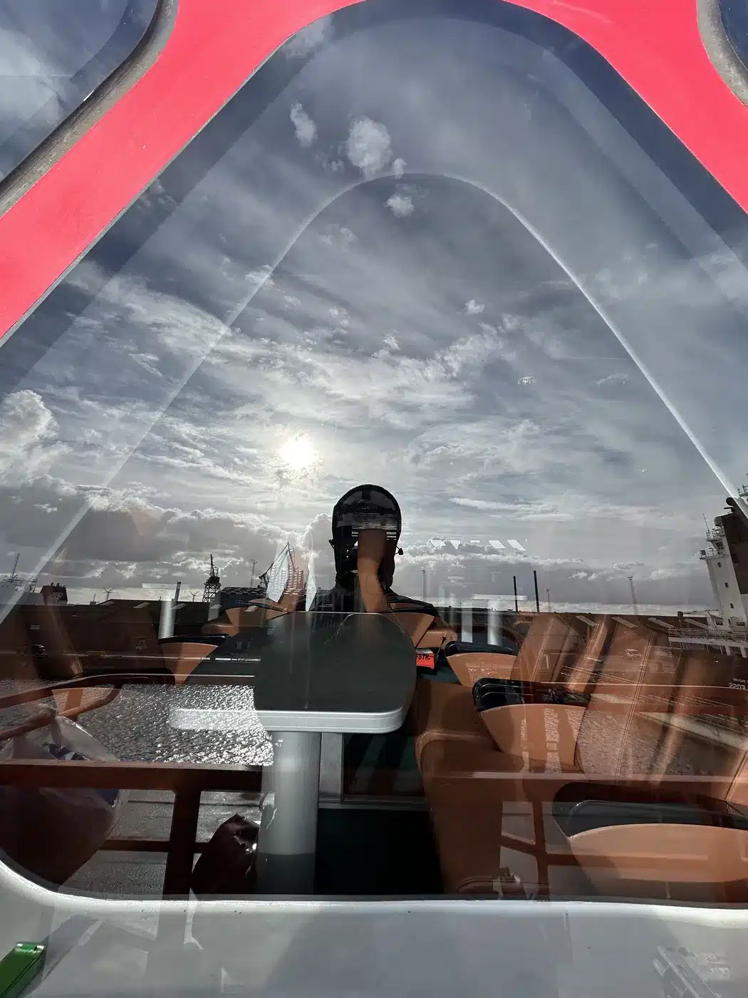 Panoramic window on Fjord FSTR after polishing