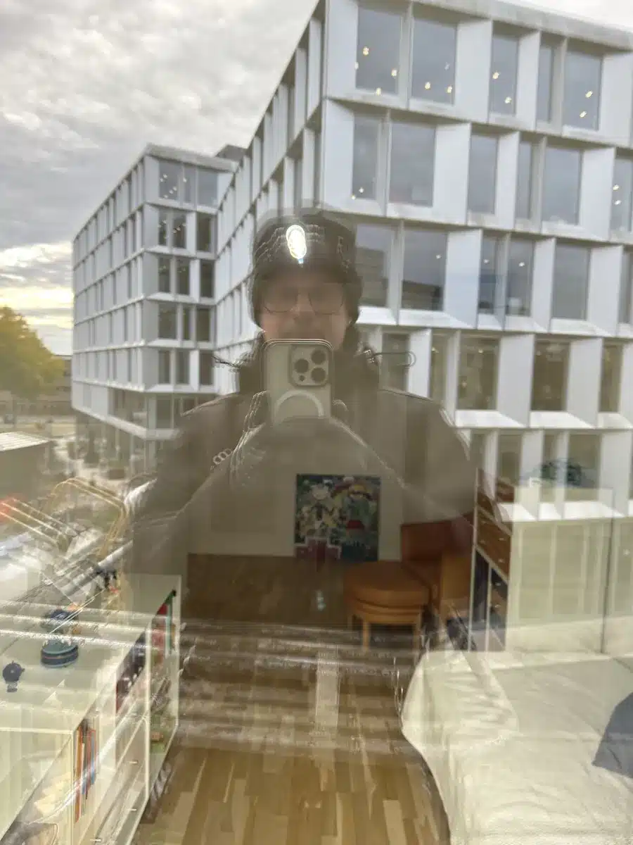 Samme rude i Kongens Lyngby efter glaspolering – klar igen