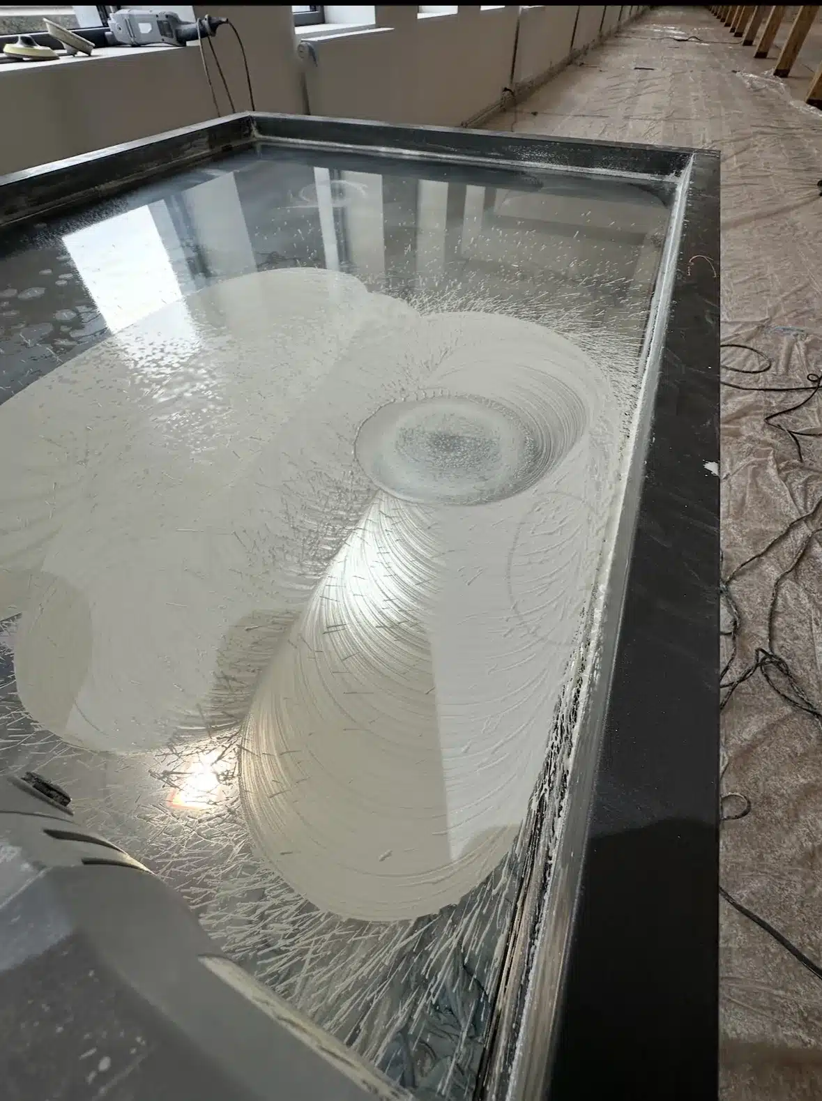 Vinduesglas under polering
